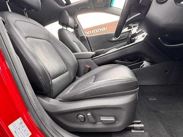 Hyundai KONA 64kWh Ultimate SUV 5dr Electric Auto (10.5kW Charger) (204 ps)