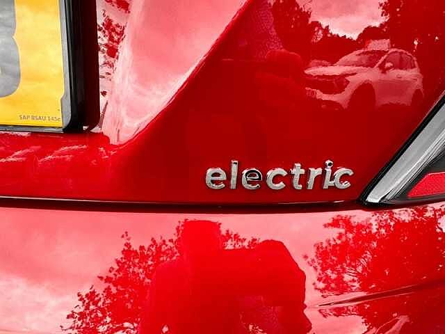 Hyundai KONA 64kWh Ultimate SUV 5dr Electric Auto (10.5kW Charger) (204 ps)