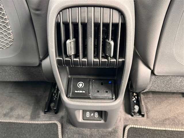 Hyundai KONA 65.4kWh Ultimate SUV 5dr Electric Auto (218 ps)