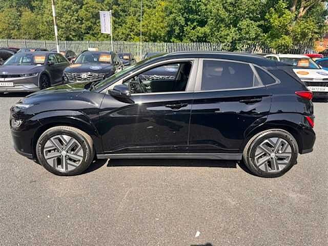 Hyundai KONA 39kWh Premium SUV 5dr Electric Auto (10.5kW Charger) (136 ps)