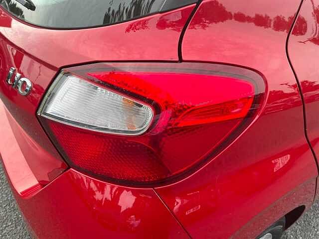 Hyundai i10 1.0 SE Connect Hatchback 5dr Petrol Manual Euro 6 (s/s) (67 ps)