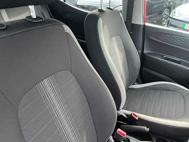 Hyundai i10 1.0 SE Connect Hatchback 5dr Petrol Manual Euro 6 (s/s) (67 ps)