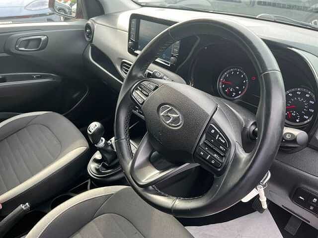 Hyundai i10 1.0 SE Connect Hatchback 5dr Petrol Manual Euro 6 (s/s) (67 ps)