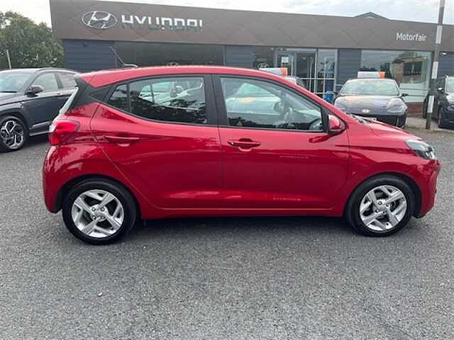 Hyundai i10 1.0 SE Connect Hatchback 5dr Petrol Manual Euro 6 (s/s) (67 ps)