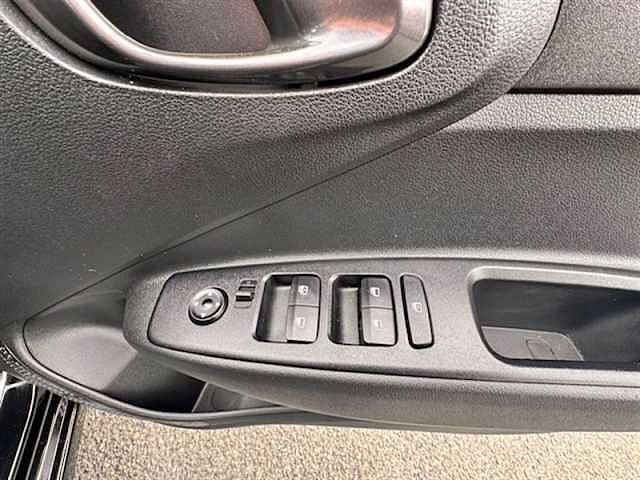 Hyundai i10 1.0 Advance Hatchback 5dr Petrol Manual Euro 6 (s/s) (63 ps)