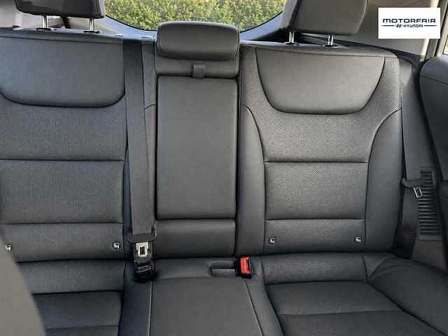 Hyundai IONIQ 1.6 h-GDi 8.9kWh Premium SE Hatchback 5dr Petrol Plug-in Hybrid DCT Euro 6 (s/s)
