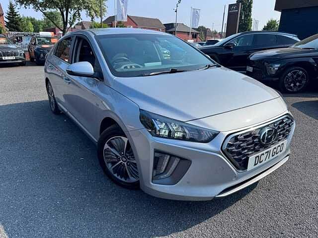 Hyundai IONIQ 1.6 h-GDi 8.9kWh Premium SE Hatchback 5dr Petrol Plug-in Hybrid DCT Euro 6 (s/s)