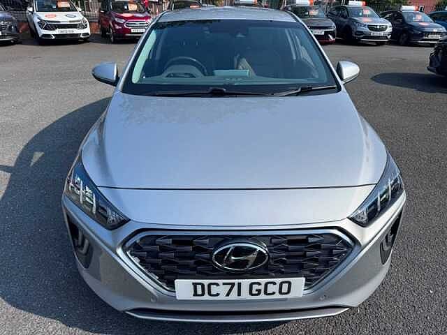 Hyundai IONIQ 1.6 h-GDi 8.9kWh Premium SE Hatchback 5dr Petrol Plug-in Hybrid DCT Euro 6 (s/s)