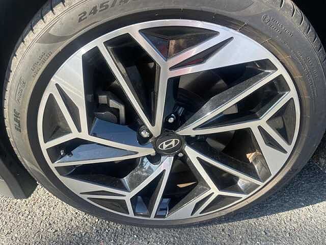 Hyundai IONIQ 6 77.4kWh Premium Saloon 4dr Electric Auto (228 ps)