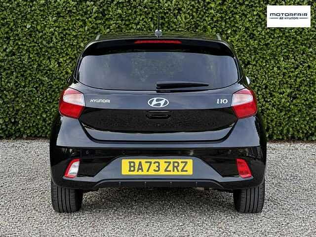 Hyundai i10 1.0 Premium Hatchback 5dr Petrol Manual Euro 6 (s/s) (67 ps)