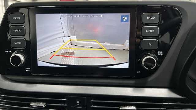 Hyundai BAYON 1.0 T-GDi MHEV SE Connect SUV 5dr Petrol Hybrid DCT Euro 6 (s/s) (100 ps) ATLAS WHITE