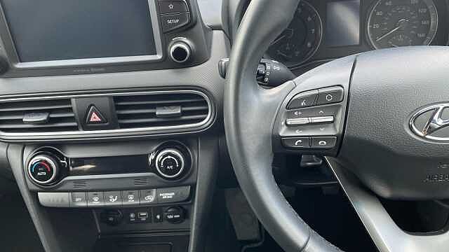 Hyundai KONA 1.0 T-GDi Premium SUV 5dr Petrol Manual Euro 6 (s/s) (120 ps) Blue