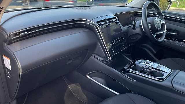 Hyundai TUCSON 1.6 h T-GDi SE Connect SUV 5dr Petrol Hybrid Auto Euro 6 (s/s) (230 ps) Polar White