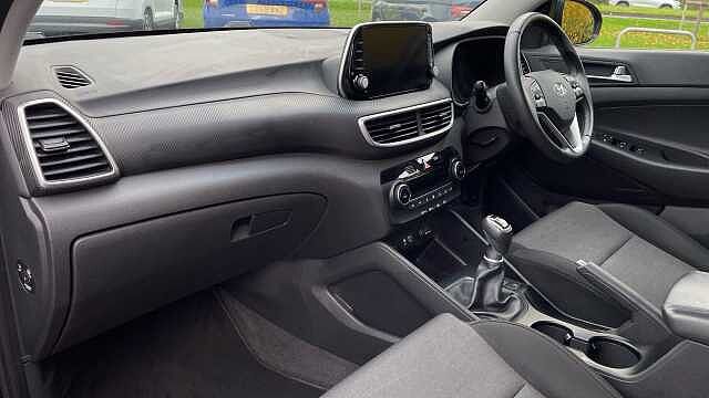 Hyundai TUCSON 1.6 GDi SE Nav SUV 5dr Petrol Manual Euro 6 (s/s) (132 ps) Black