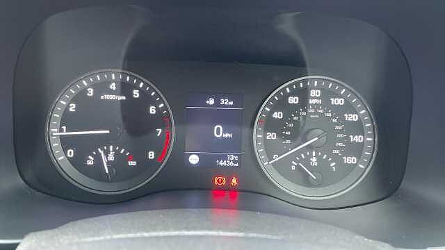 Hyundai TUCSON 1.6 GDi SE Nav SUV 5dr Petrol Manual Euro 6 (s/s) (132 ps) Black