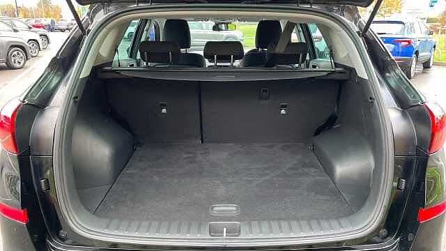 Hyundai TUCSON 1.6 GDi SE Nav SUV 5dr Petrol Manual Euro 6 (s/s) (132 ps) Black