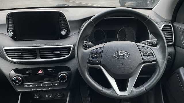 Hyundai TUCSON 1.6 GDi SE Nav SUV 5dr Petrol Manual Euro 6 (s/s) (132 ps) Black