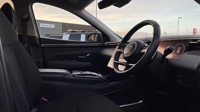 Hyundai TUCSON 1.6 h T-GDi Premium SUV 5dr Petrol Hybrid Auto Euro 6 (s/s) (230 ps) Grey