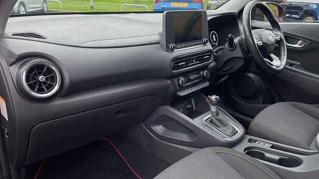 Hyundai KONA 1.6 h-GDi SE Connect SUV 5dr Petrol Hybrid DCT Euro 6 (s/s) (141 ps) Red