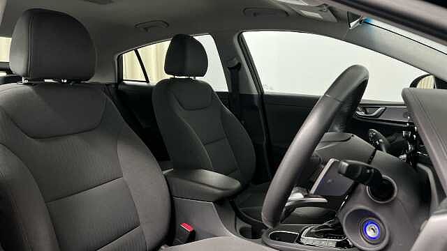 Hyundai IONIQ 1.6 h-GDi SE Connect Hatchback 5dr Petrol Hybrid DCT Euro 6 (s/s) (141 ps)