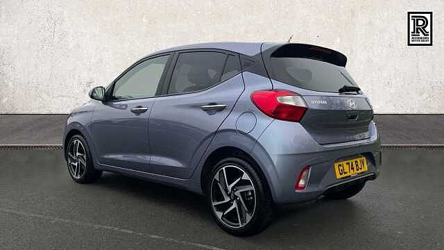 Hyundai i10 1.2 Premium Hatchback 5dr Petrol Auto Euro 6 (s/s) (79 ps)