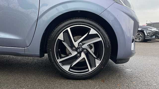 Hyundai i10 1.2 Premium Hatchback 5dr Petrol Auto Euro 6 (s/s) (79 ps)