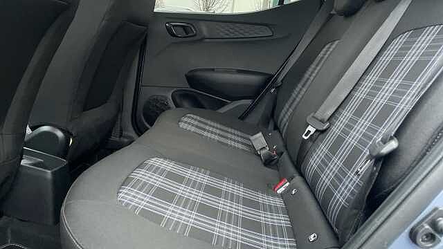 Hyundai i10 1.2 Premium Hatchback 5dr Petrol Auto Euro 6 (s/s) (79 ps)