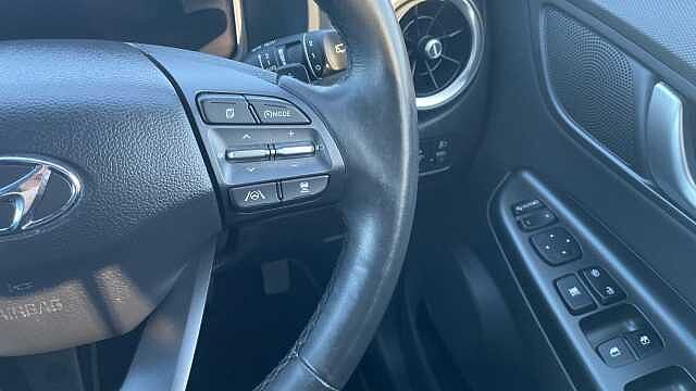 Hyundai KONA 1.6 h-GDi Premium SUV 5dr Petrol Hybrid DCT Euro 6 (s/s) (141 ps) Grey