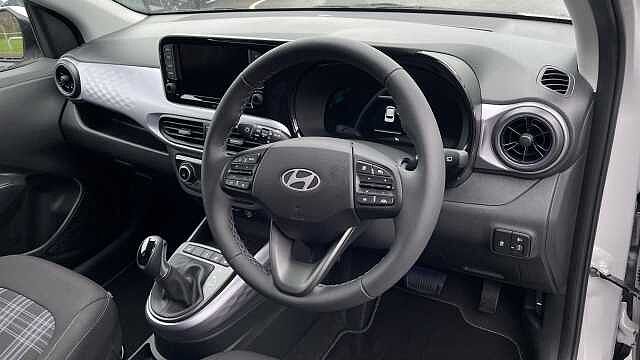 Hyundai I10 1.2 Premium Hatchback 5dr Petrol Auto Euro 6 (s/s) (79 ps) LUMEN GREY