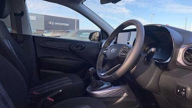 Hyundai I10 1.2 Premium Hatchback 5dr Petrol Auto Euro 6 (s/s) (79 ps) LUMEN GREY