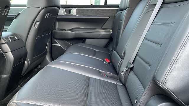 Hyundai SANTA FE 1.6 h T-GDi Ultimate SUV 5dr Petrol Hybrid Auto Euro 6 (s/s) (7Seat) (215 ps) Silver