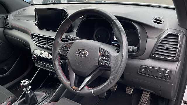 Hyundai TUCSON 1.6 CRDi MHEV N Line SUV 5dr Diesel Hybrid Manual Euro 6 (s/s) (136 ps) Polar White