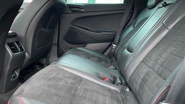 Hyundai TUCSON 1.6 CRDi MHEV N Line SUV 5dr Diesel Hybrid Manual Euro 6 (s/s) (136 ps) Polar White