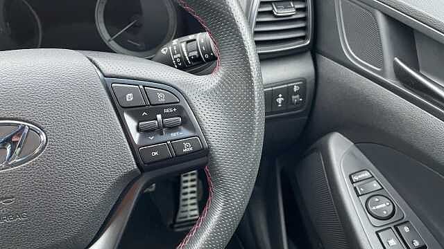 Hyundai TUCSON 1.6 CRDi MHEV N Line SUV 5dr Diesel Hybrid Manual Euro 6 (s/s) (136 ps) Polar White