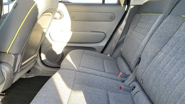 Hyundai INSTER Long Range 49kWh Cross SUV 5dr Electric Auto (115 ps)