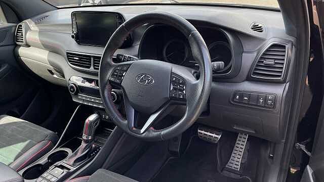 Hyundai TUCSON 1.6 CRDi MHEV N Line SUV 5dr Diesel Hybrid DCT Euro 6 (s/s) (136 ps) Black