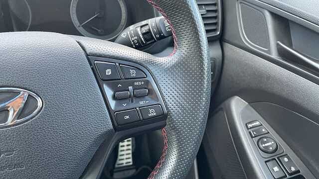 Hyundai TUCSON 1.6 CRDi MHEV N Line SUV 5dr Diesel Hybrid DCT Euro 6 (s/s) (136 ps) Black