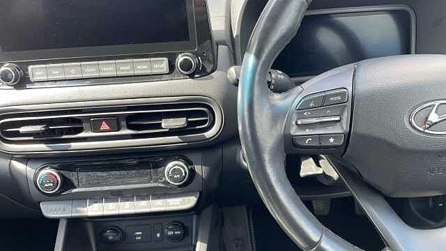 Hyundai KONA 1.0 T-GDi MHEV Ultimate SUV 5dr Petrol Hybrid Manual Euro 6 (s/s) (120 ps)