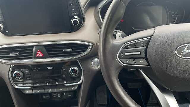 Hyundai SANTA FE 2.2 CRDi Premium SE SUV 5dr Diesel Auto 4WD Euro 6 (s/s) 7 Seat (200 ps) Blue