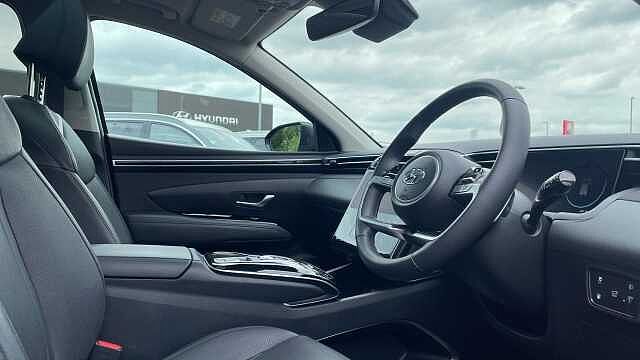 Hyundai TUCSON 1.6 h T-GDi 13.8kWh Ultimate SUV 5dr Petrol Plug-in Hybrid Auto 4WD Euro 6 (s/s)