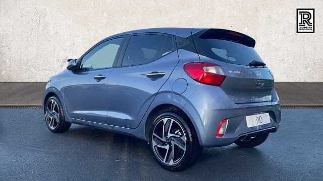 Hyundai i10 1.2 Premium Hatchback 5dr Petrol Auto Euro 6 (s/s) (79 ps)