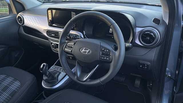 Hyundai i10 1.2 Premium Hatchback 5dr Petrol Auto Euro 6 (s/s) (79 ps)