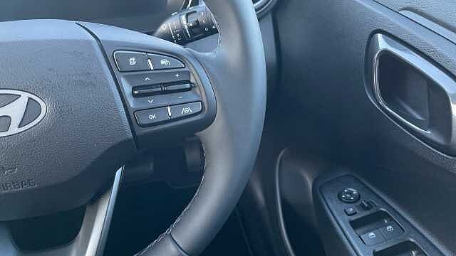 Hyundai i10 1.2 Premium Hatchback 5dr Petrol Auto Euro 6 (s/s) (79 ps)