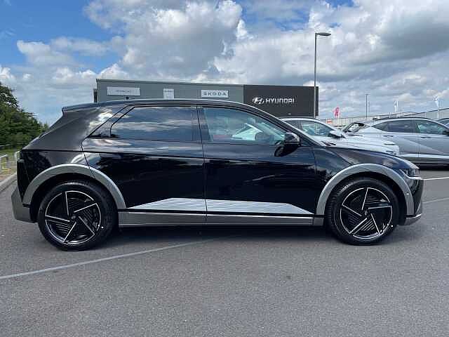 Hyundai IONIQ 5 84kWh Ultimate Hatchback 5dr Electric Auto AWD (325 ps) Abyss Black