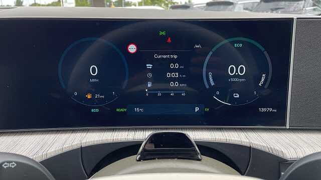 Hyundai Santa Fe 1.6 h T-GDi Ultimate SUV 5dr Petrol Hybrid Auto Euro 6 (s/s) (7Seat) (215 ps)