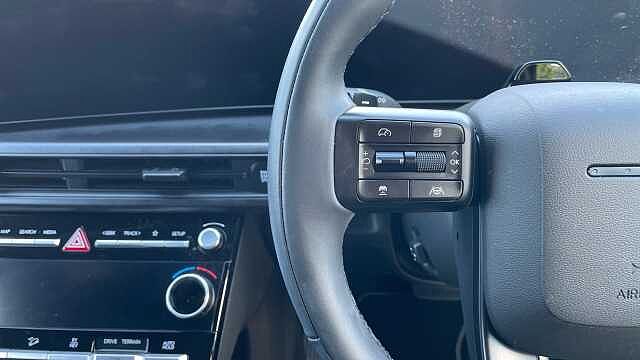 Hyundai Santa Fe 1.6 T-GDi 13.8kWh Calligraphy SUV 5dr Petrol Plug-in Hybrid Auto 4WD Euro 6 (s/s