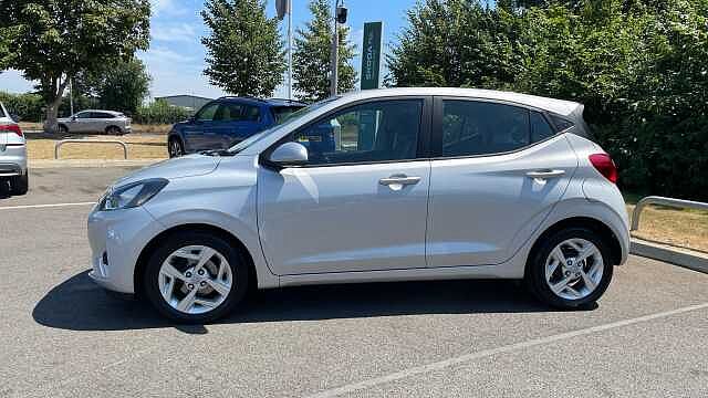 Hyundai I10 1.0 SE Connect Hatchback 5dr Petrol Manual Euro 6 (s/s) (67 ps) Silver