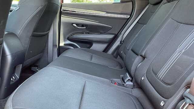 Hyundai TUCSON 1.6 h T-GDi Premium SUV 5dr Petrol Hybrid Auto Euro 6 (s/s) (230 ps)