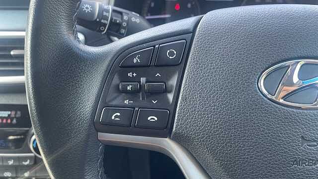 Hyundai TUCSON 1.6 T-GDi Premium SUV 5dr Petrol Manual Euro 6 (s/s) (177 ps) White