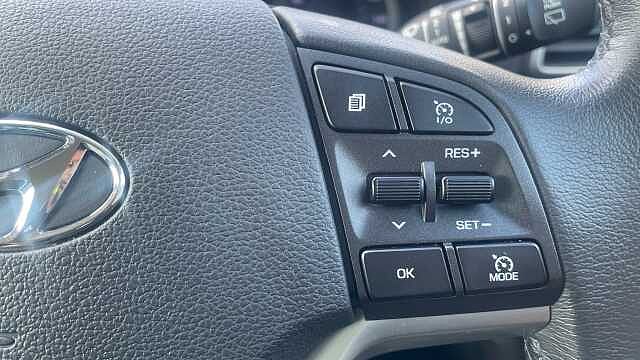 Hyundai TUCSON 1.6 T-GDi Premium SUV 5dr Petrol Manual Euro 6 (s/s) (177 ps) White